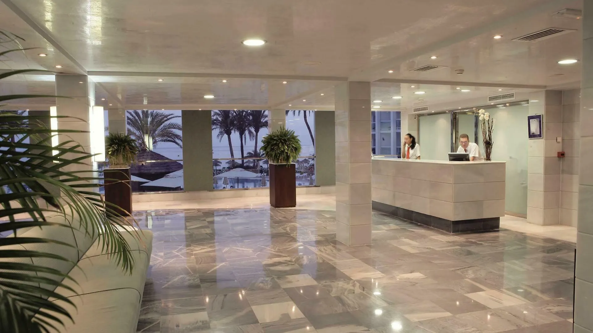 **** Aparthotel Ona Marinas De Nerja Spa Resort Spanje